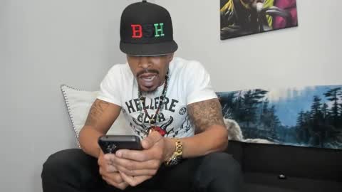 mromg007 online show from February 18, 8:58 pm