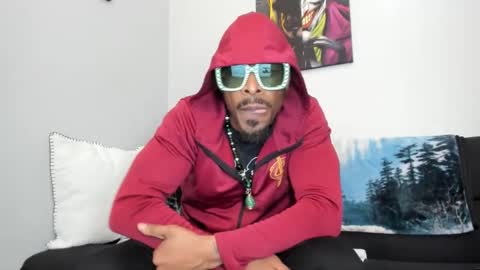 mromg007 online show from February 14, 1:18 pm