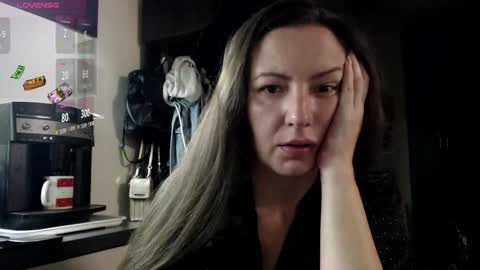 Snapshot of mrs__le chatting on September 17, 5:44 am Lara online show from September 17, 5:44 am