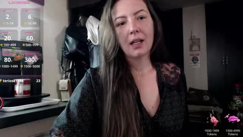Snapshot of mrs__le chatting on September 21, 7:34 am Lara online show from September 21, 7:34 am