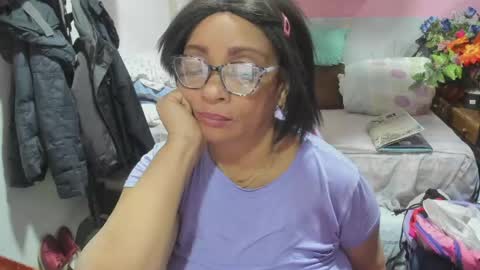 mrs_mommy online show from May 16, 1:24 am