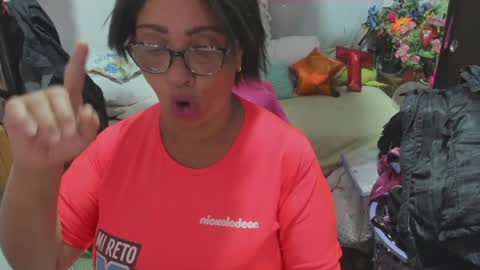 mrs_mommy online show from May 4, 11:33 pm