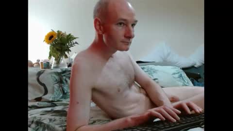 Mrs Velvet Vixen online show from October 22, 7:33 am