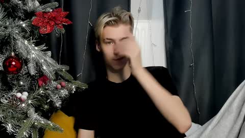 Adam online show from December 29, 3:22 am