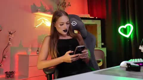 YOUR OWNER online show from October 10, 5:08 pm