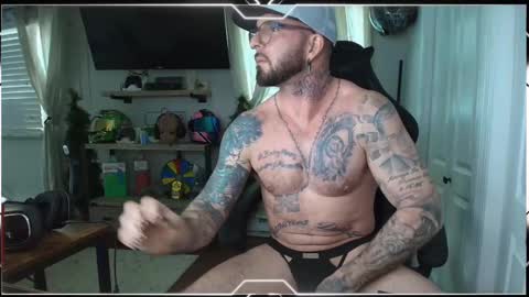 mrstr33tfr33k online show from February 17, 6:50 pm