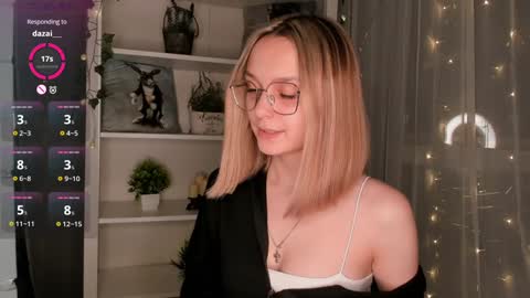 Elizabeth online show from January 18, 7:26 pm
