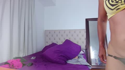 Freya online show from March 13, 5:11 am