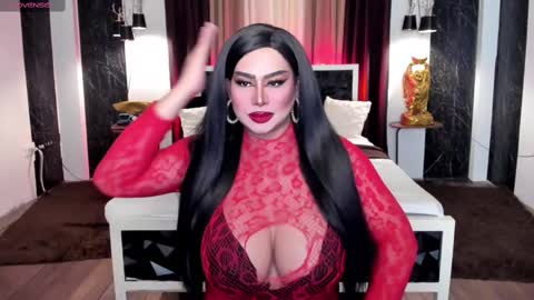 Snapshot of ms_lhadycummer chatting on December 10, 11:00 am Samantha online show from December 10, 11:00 am