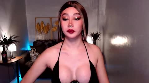 Snapshot of ms_lhaydeebunny chatting on March 7, 8:44 pm Evon online show from March 7, 8:44 pm