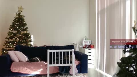 R o r i  SnapChat heyroriv2 wednesday - sunday Noon oclock mountain - 5pm mountain online show from February 7, 4:21 pm