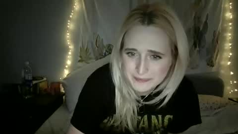 msclairewhatever online show from September 16, 4:26 am