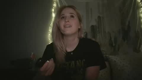 msclairewhatever online show from May 13, 3:05 am
