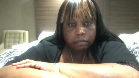 Snapshot of msjonemillion chatting on March 8, 12:00 am Chocolate Candy Stick online show from March 8, 12:00 am
