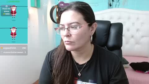 Snapshot of msjossie chatting on December 22, 5:33 am Jossie online show from December 22, 5:33 am