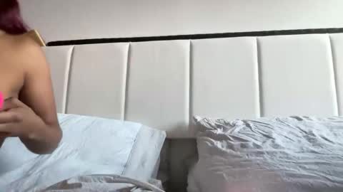 mskitty000 online show from January 7, 7:30 pm