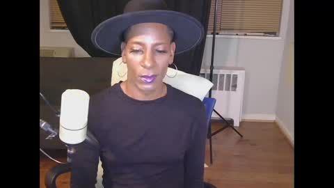 Merlin Mystique online show from October 18, 7:01 am