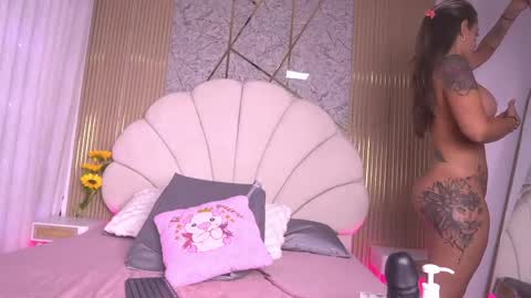 Manuela  online show from April 15, 3:21 am