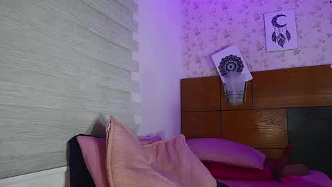 Snapshot of mssburbuja chatting on February 17, 6:09 am Manuela online show from February 17, 6:09 am