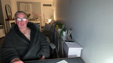 mtb1697 online show from October 19, 11:09 pm