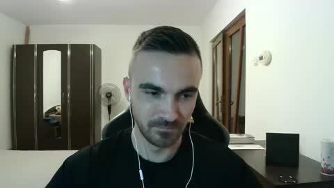 Victor online show from December 13, 7:53 pm