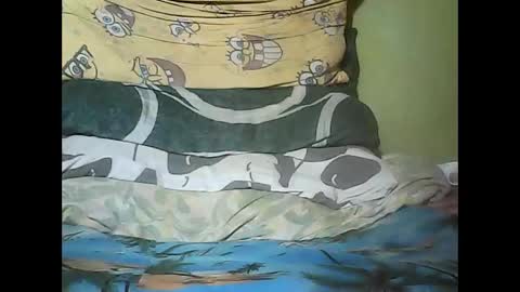 Snapshot of muffy_bunny chatting on September 13, 9:28 pm muffy_bunny online show from September 13, 9:28 pm