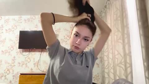 Tia online show from February 18, 8:03 am