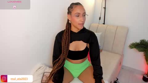 HEY GUYS IF YOU LIKE SEXY SHOW YOU ARE IN THE CORRECT PLACE CU WENESDAY PVT OPEN   TRANSMISSION TIME 5 PM - 10 PM COLOMBIA online show from September 18, 12:25 am