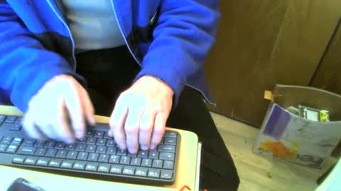 Snapshot of muller520 chatting on February 16, 3:27 pm muller520 online show from February 16, 3:27 pm