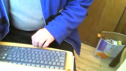 Snapshot of muller520 chatting on February 16, 11:49 am muller520 online show from February 16, 11:49 am