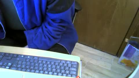 Snapshot of muller520 chatting on February 9, 8:21 am muller520 online show from February 9, 8:21 am