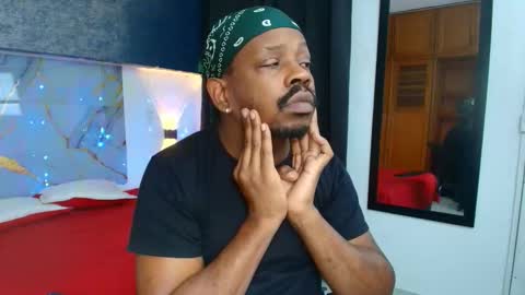 Muller Asher online show from December 18, 5:14 am