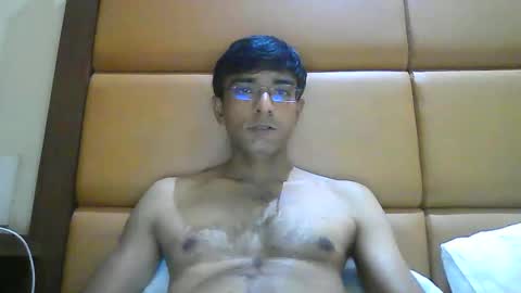 Snapshot of mumbaimonster8inch chatting on September 20, 3:42 am rajesh engineer online show from September 20, 3:42 am