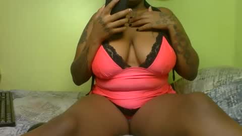 mumy_vivi online show from November 22, 12:31 am