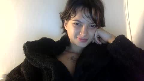   online show from December 10, 11:11 am