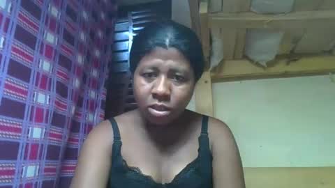 murielleee online show from March 17, 5:45 am