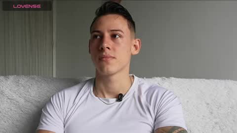 muscle_king_cum online show from May 29, 2:04 pm
