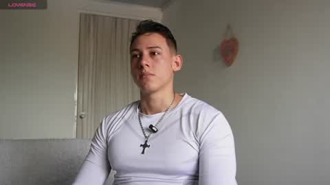 muscle_king_cum online show from June 23, 2:34 pm