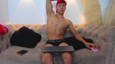 myke online show from December 11, 10:27 pm