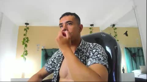 muscle scott online show from October 20, 12:32 pm