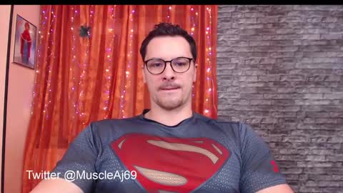 AJ online show from December 11, 4:41 pm