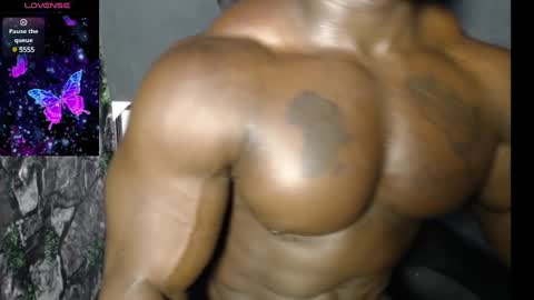 musclegod23 online show from January 18, 12:57 am