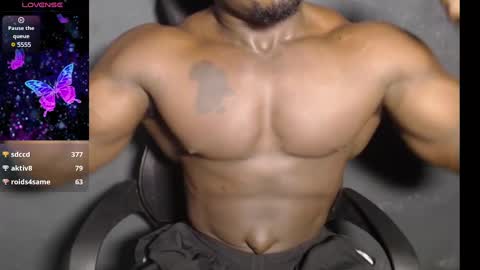 musclegod23 online show from December 7, 11:51 pm