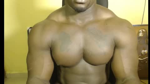 musclegod23 online show from February 10, 10:19 pm