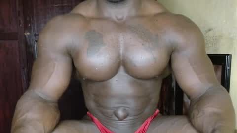 musclegod23 online show from March 15, 12:48 am