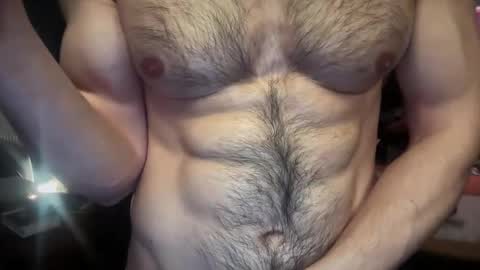 Snapshot of musclehair3 chatting on February 18, 9:09 pm musclehair3 online show from February 18, 9:09 pm