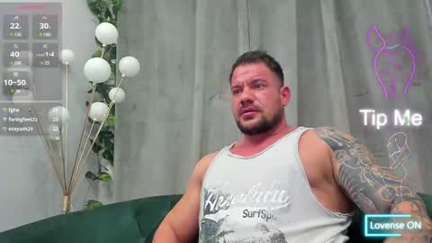 MuscleMonster31 online show from March 2, 3:13 am