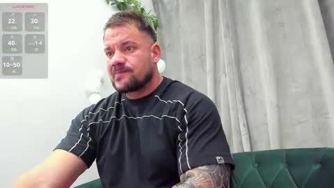 MuscleMonster31 online show from February 24, 5:43 am