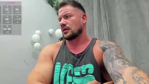 MuscleMonster31 online show from February 22, 9:45 am