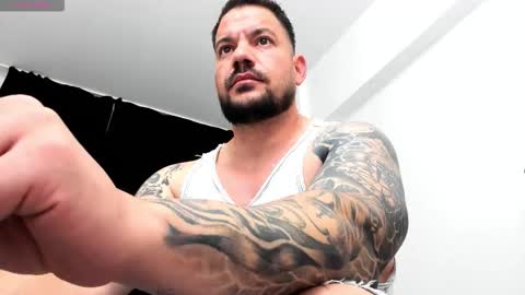 MuscleMonster31 online show from October 18, 12:09 pm